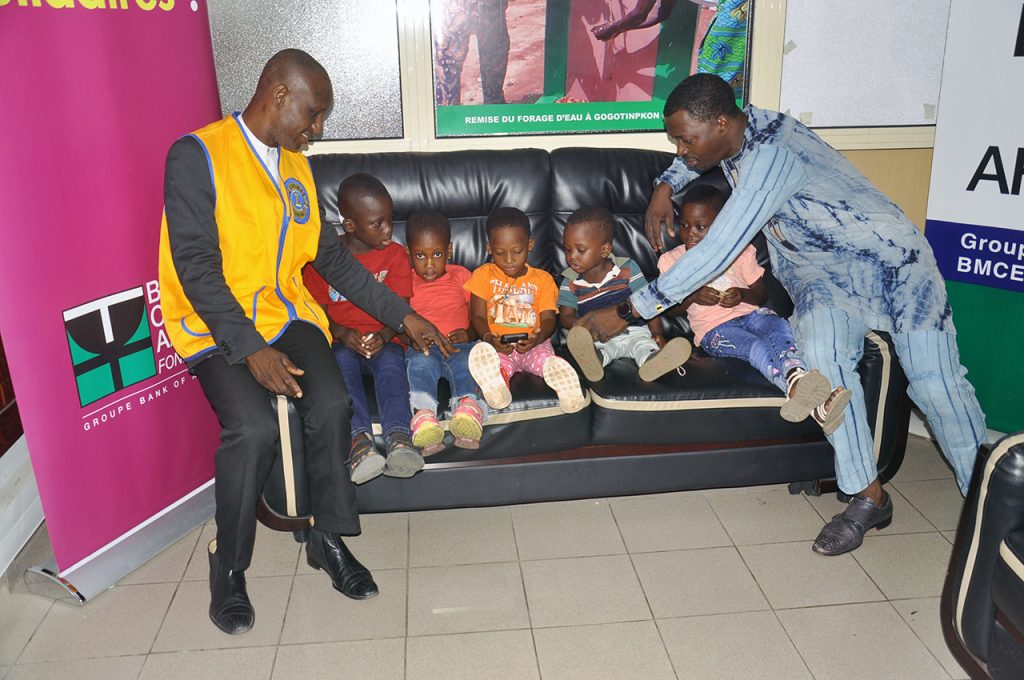 Soutient pour des soins auditifs au Maroc1 Soutient pour des soins auditifs au Maroc1